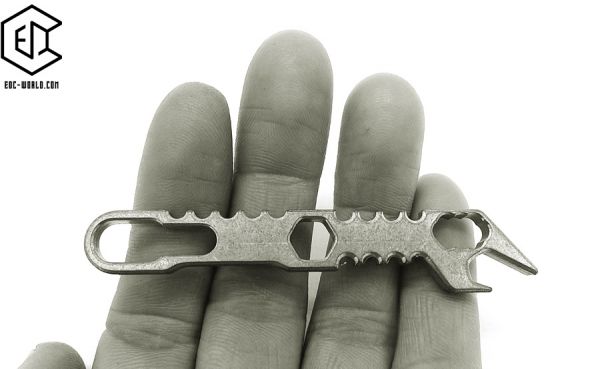 Multi-Werkzeug Zange Titan